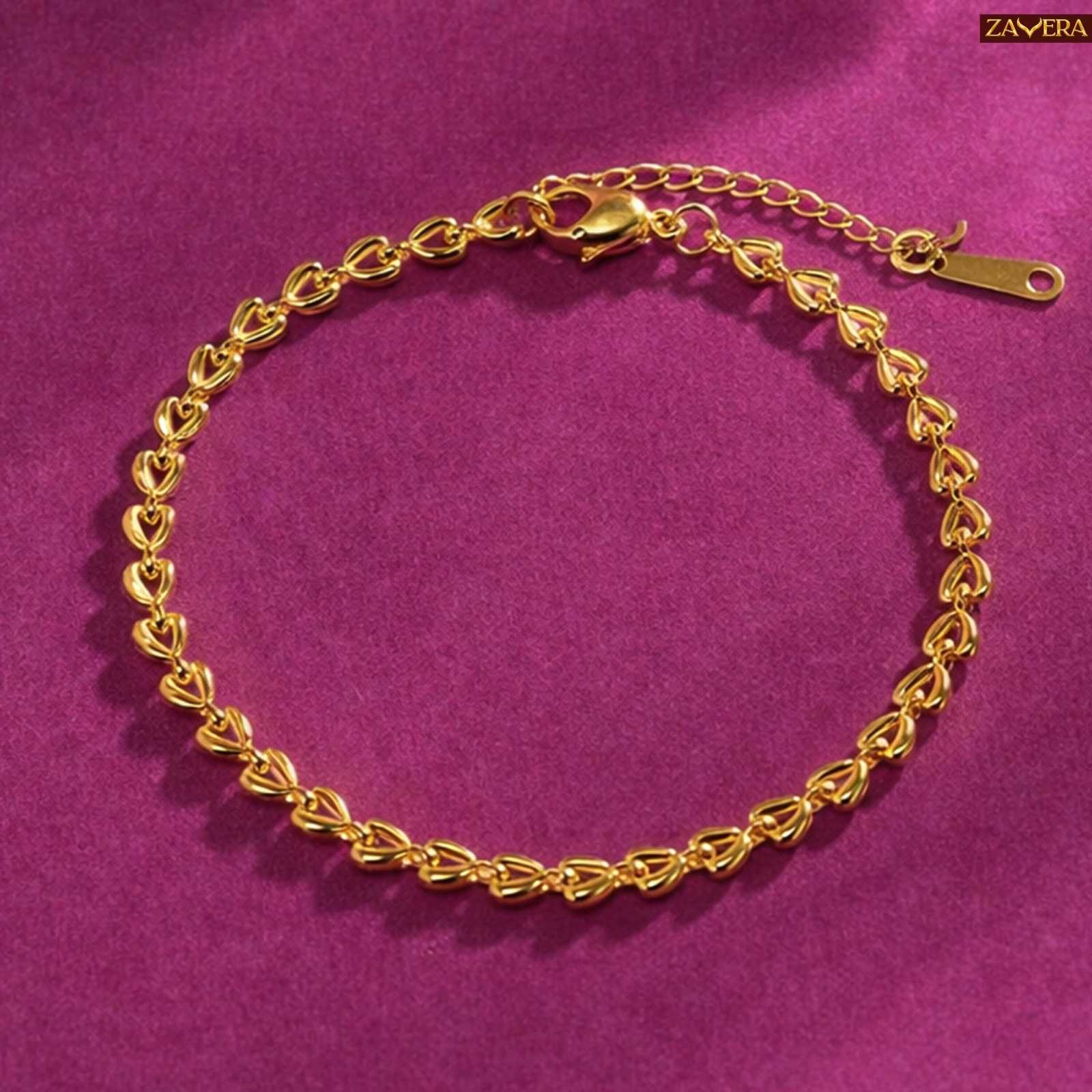 Stylish Gold Plated Heart Link Bracelet For Women