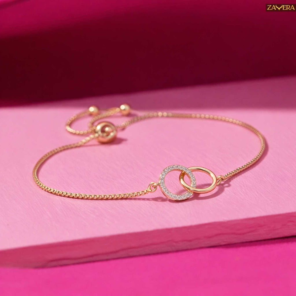 Elegant Link Circle Gold Plated Bracelet For Women
