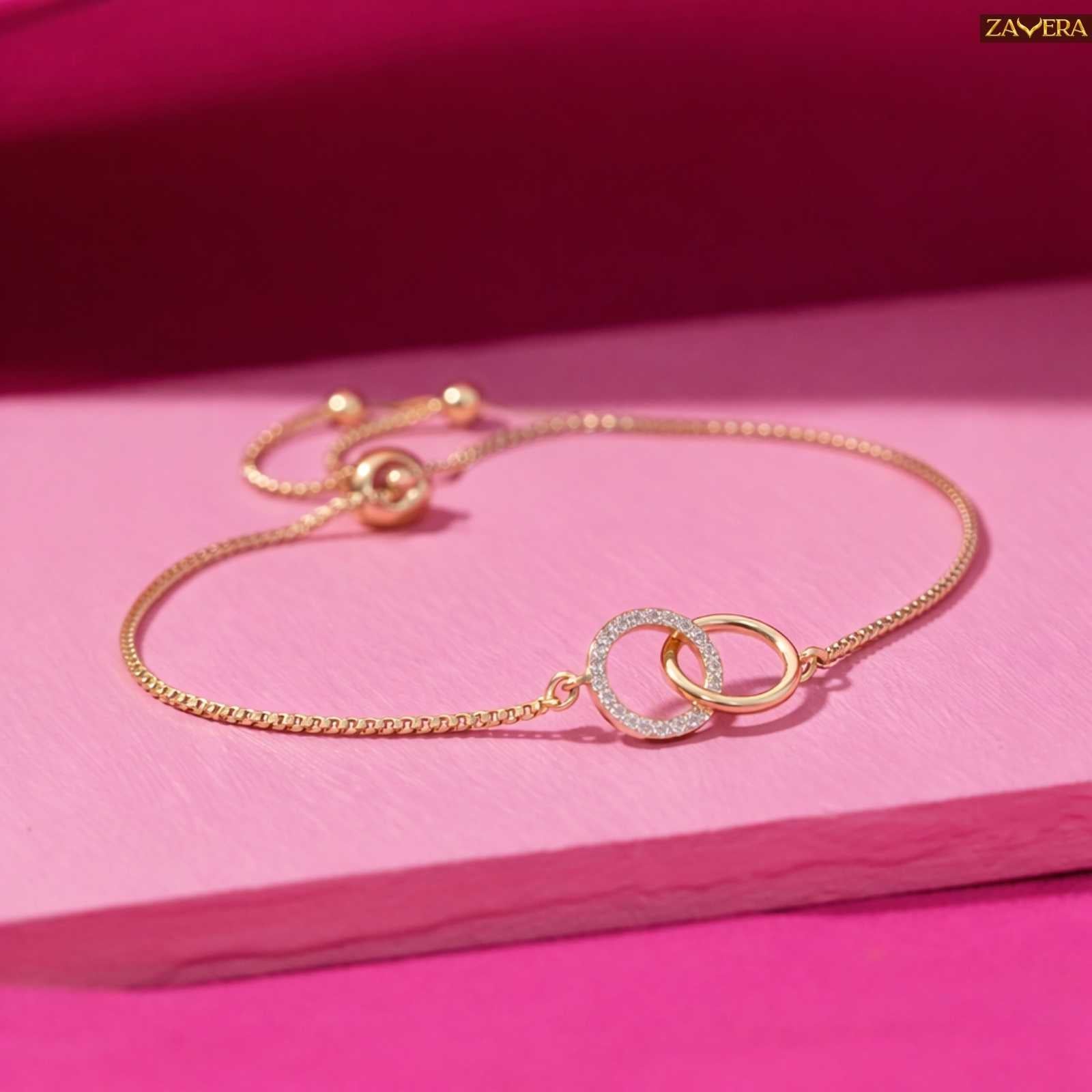 Elegant Link Circle Gold Plated Bracelet For Women