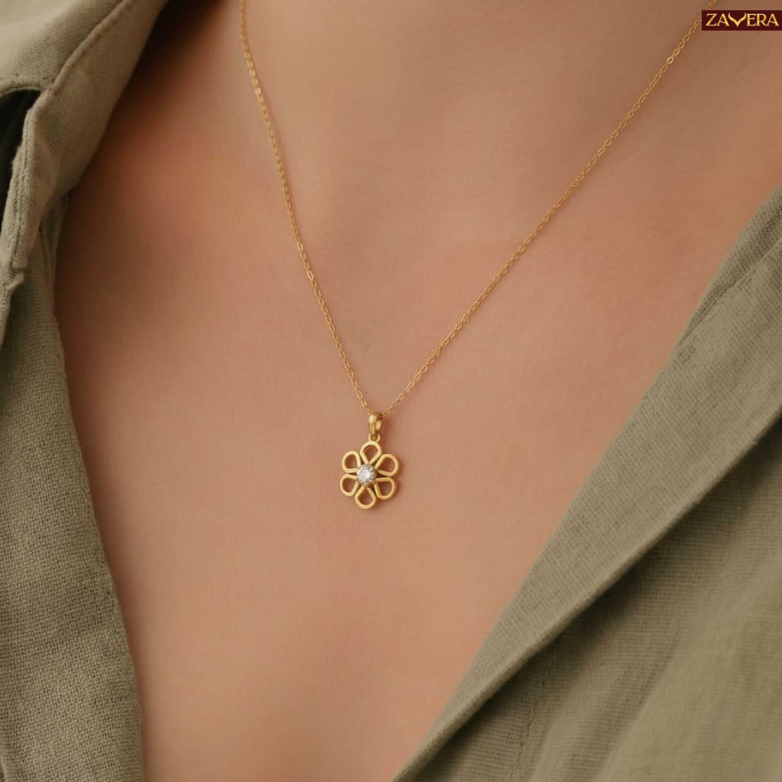 Zavera Floral Design Crystal Pendant Gold Plated